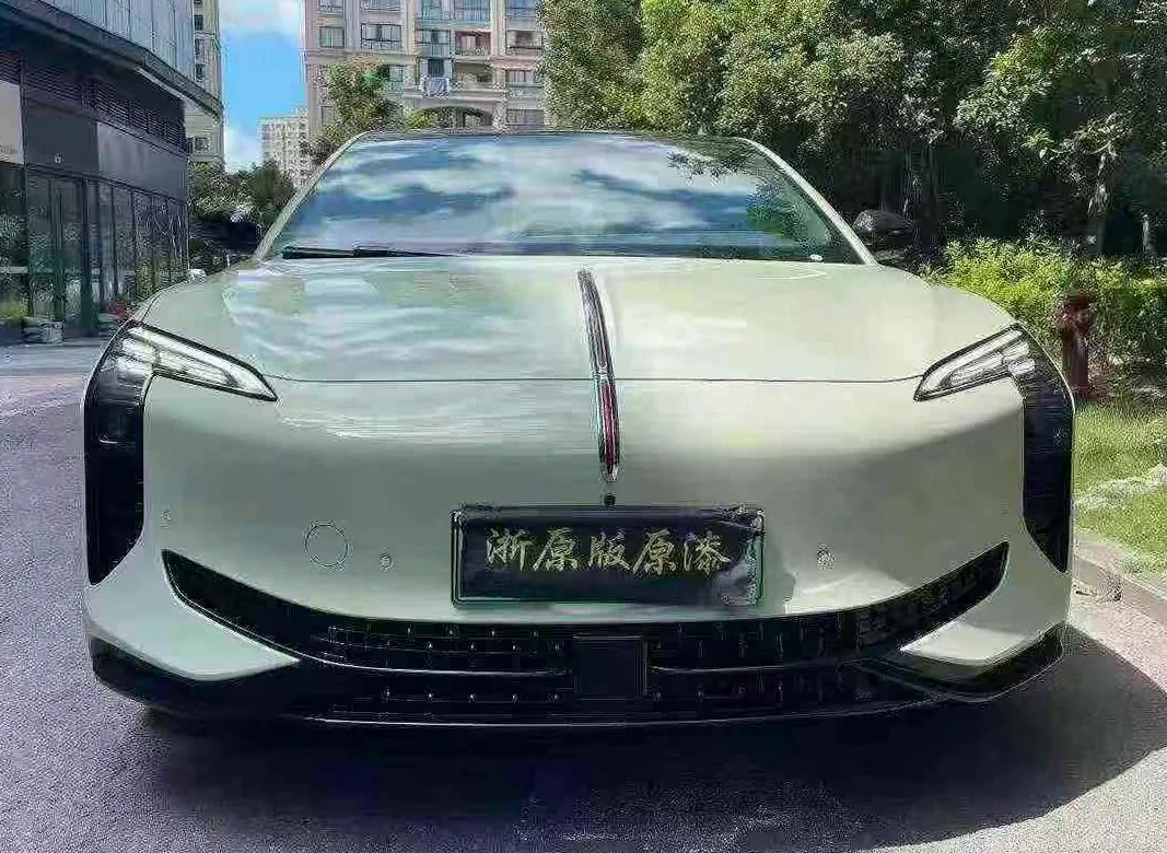 红旗H7 正面外观二
