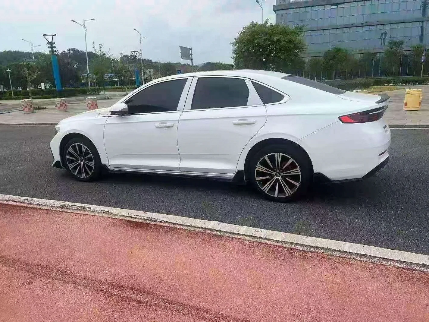 吉利星瑞 驾驶室