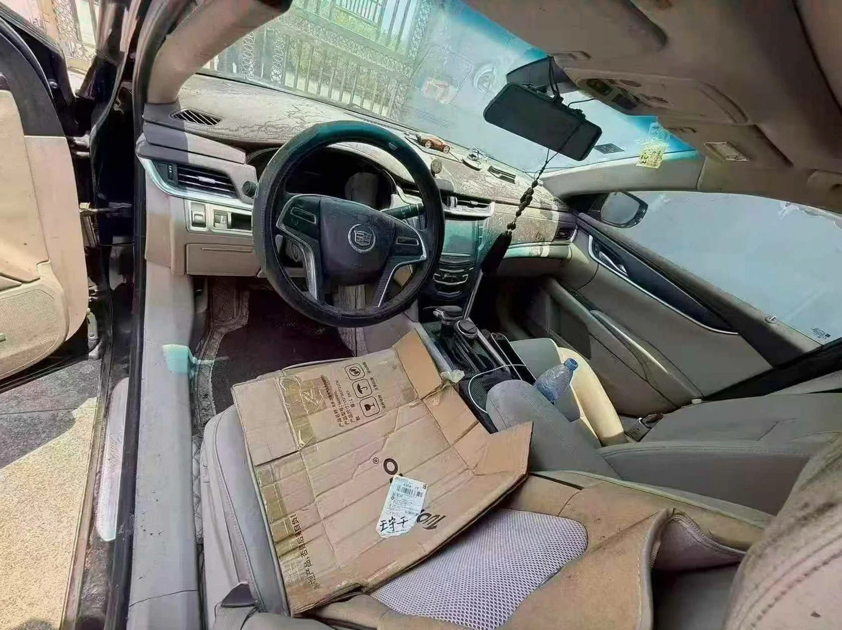 凯迪拉克XTS 正面外观三