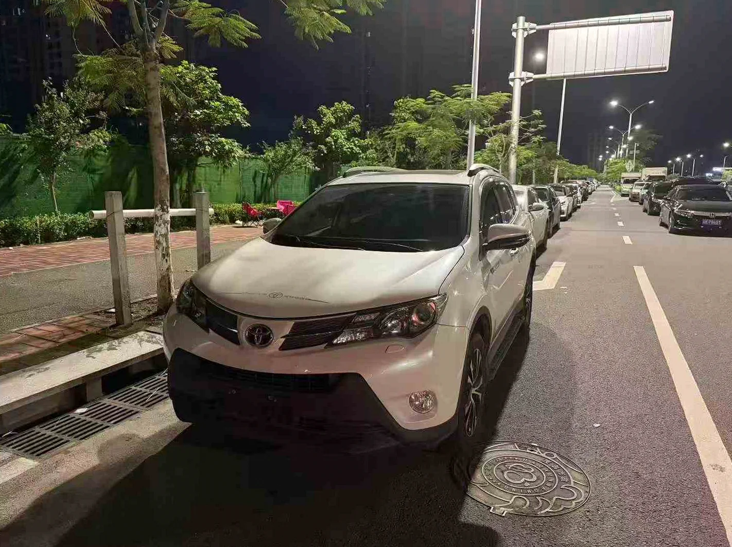 16年丰田RAV4 2.5L四驱豪华版