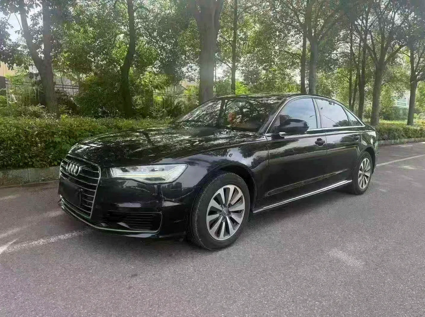 奥迪A6L 正面外观二