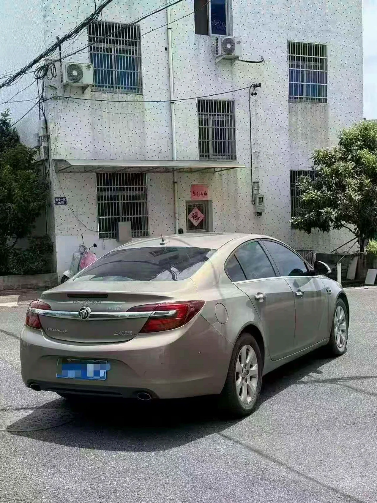 别克君威 驾驶室