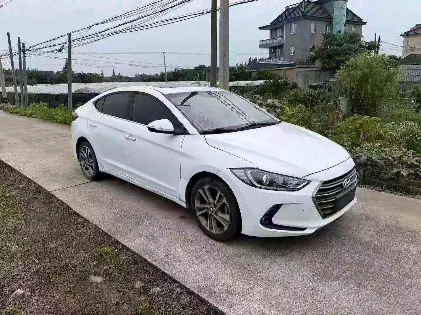 现代领动 正面外观三