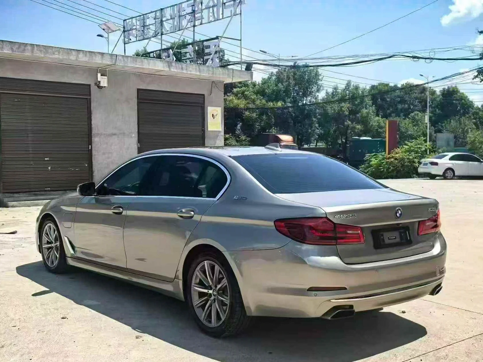 宝马5系 后面外观三