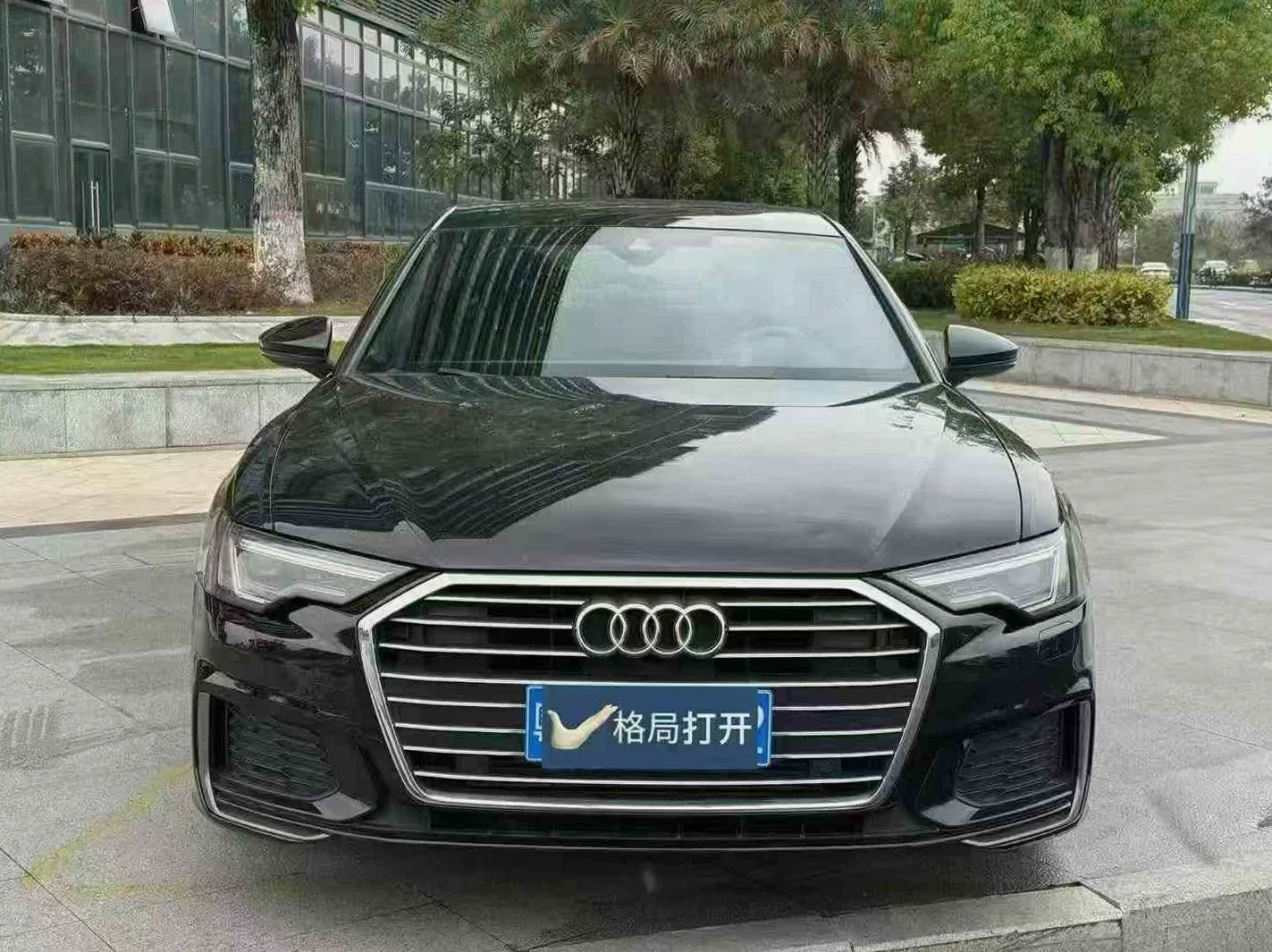 奥迪A6L 正面外观二