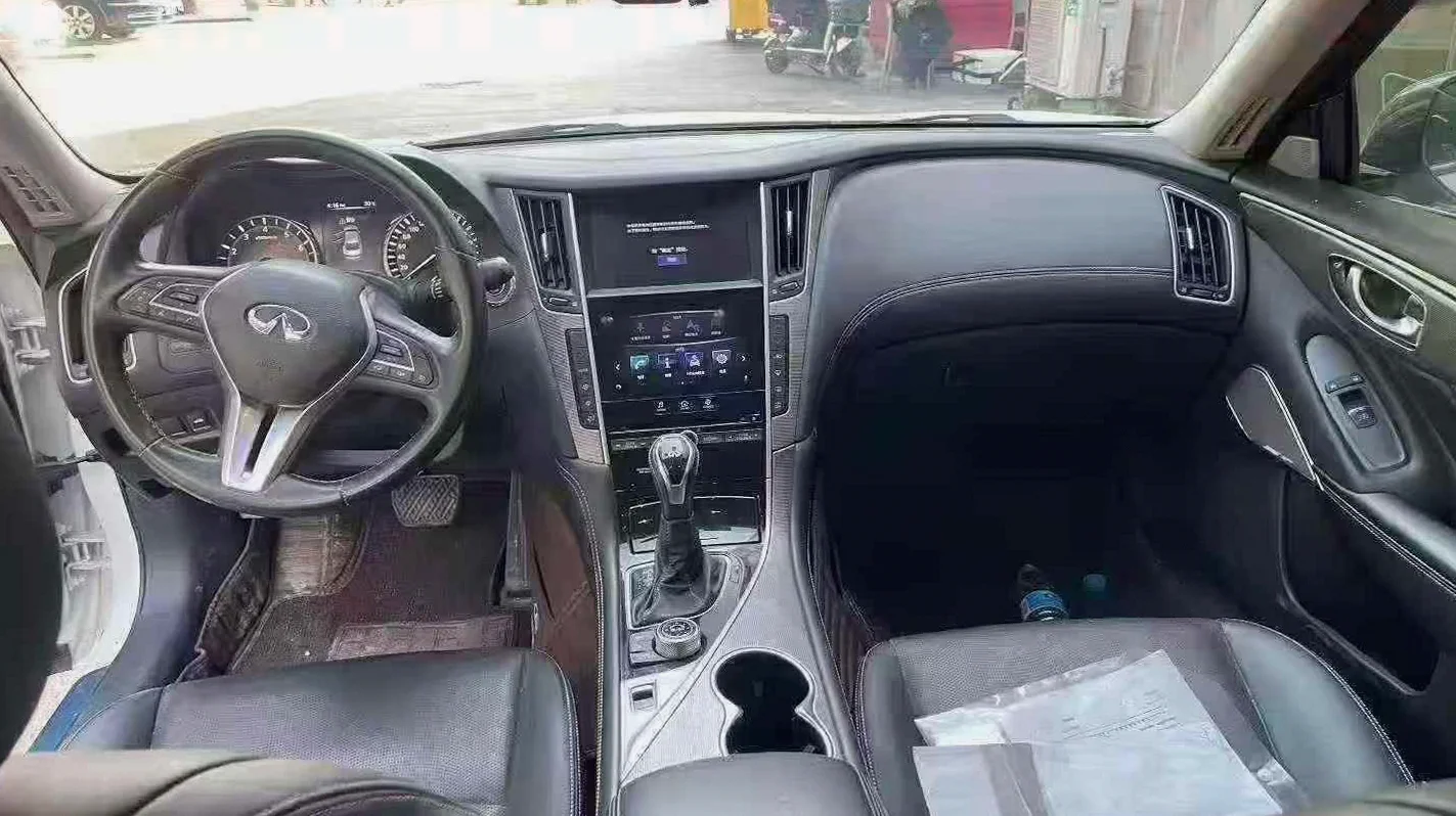 英菲尼迪Q50 后面外观三