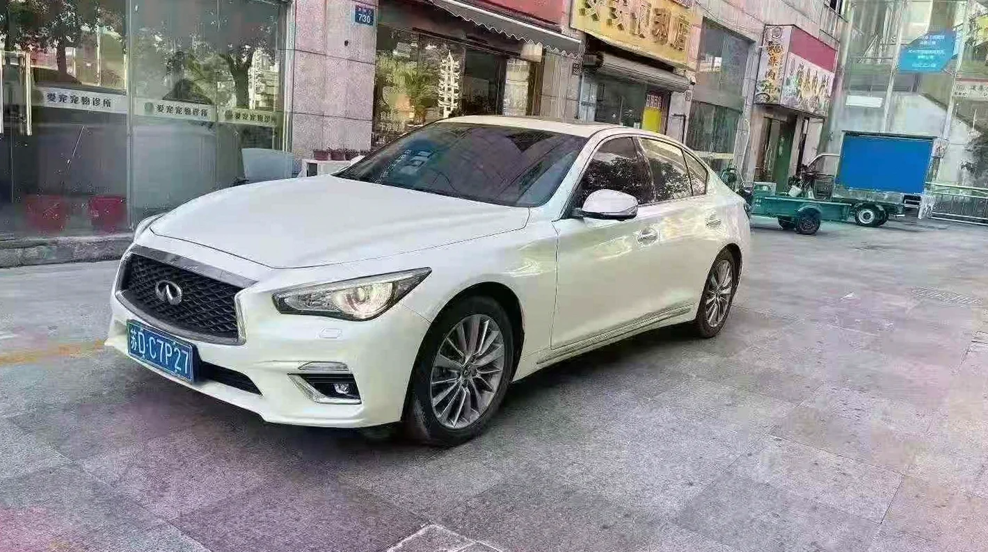 英菲尼迪Q50 正面外观二