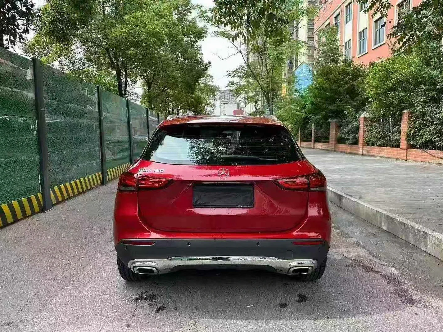 奔驰GLA 后面外观一