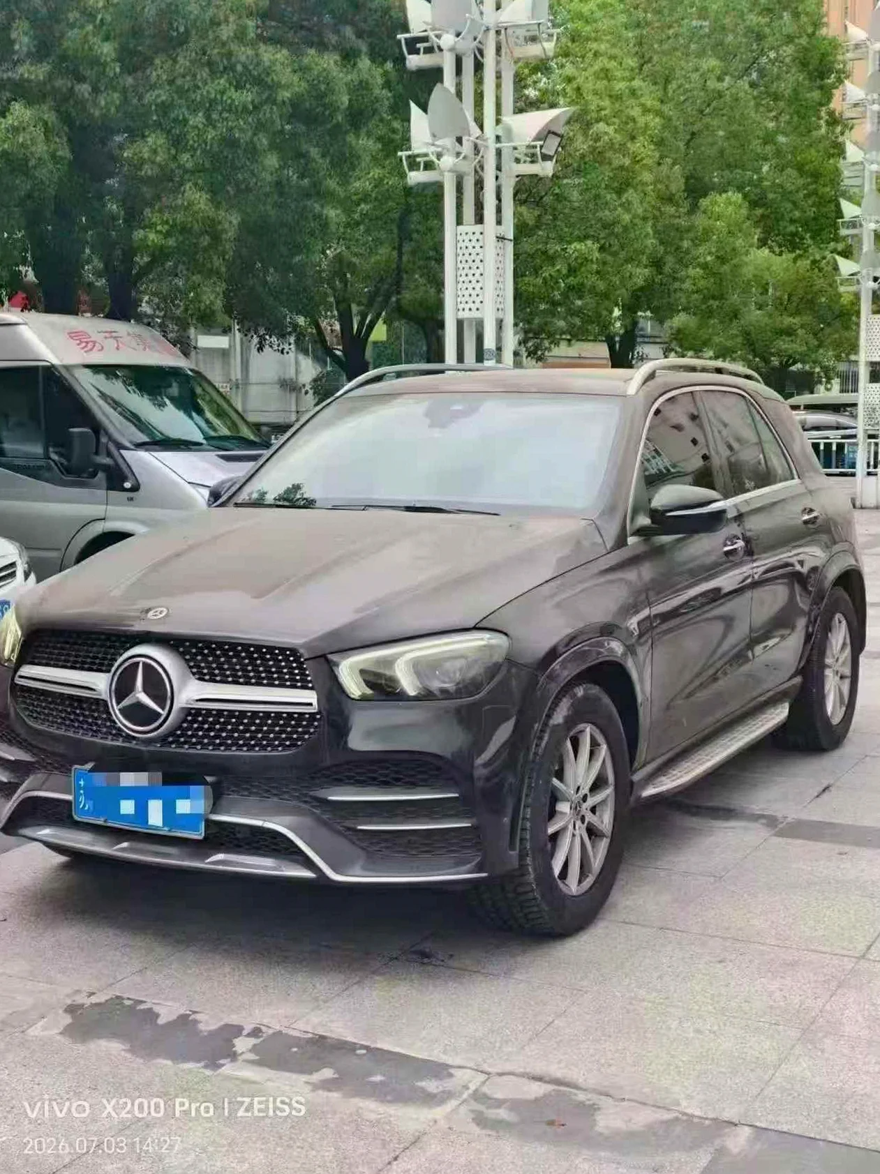 奔驰GLE 正面外观二