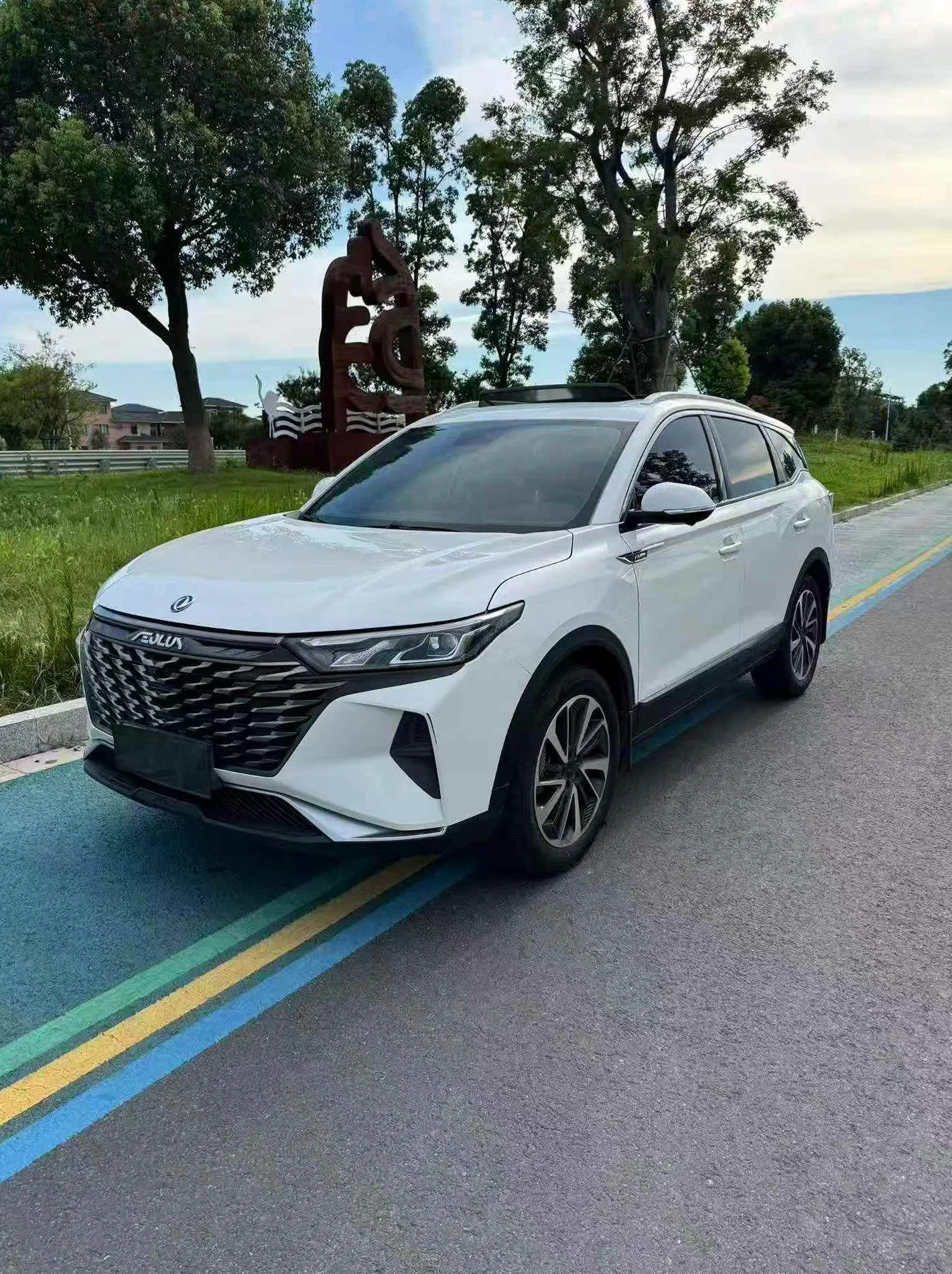 东风ax7 正面外观二