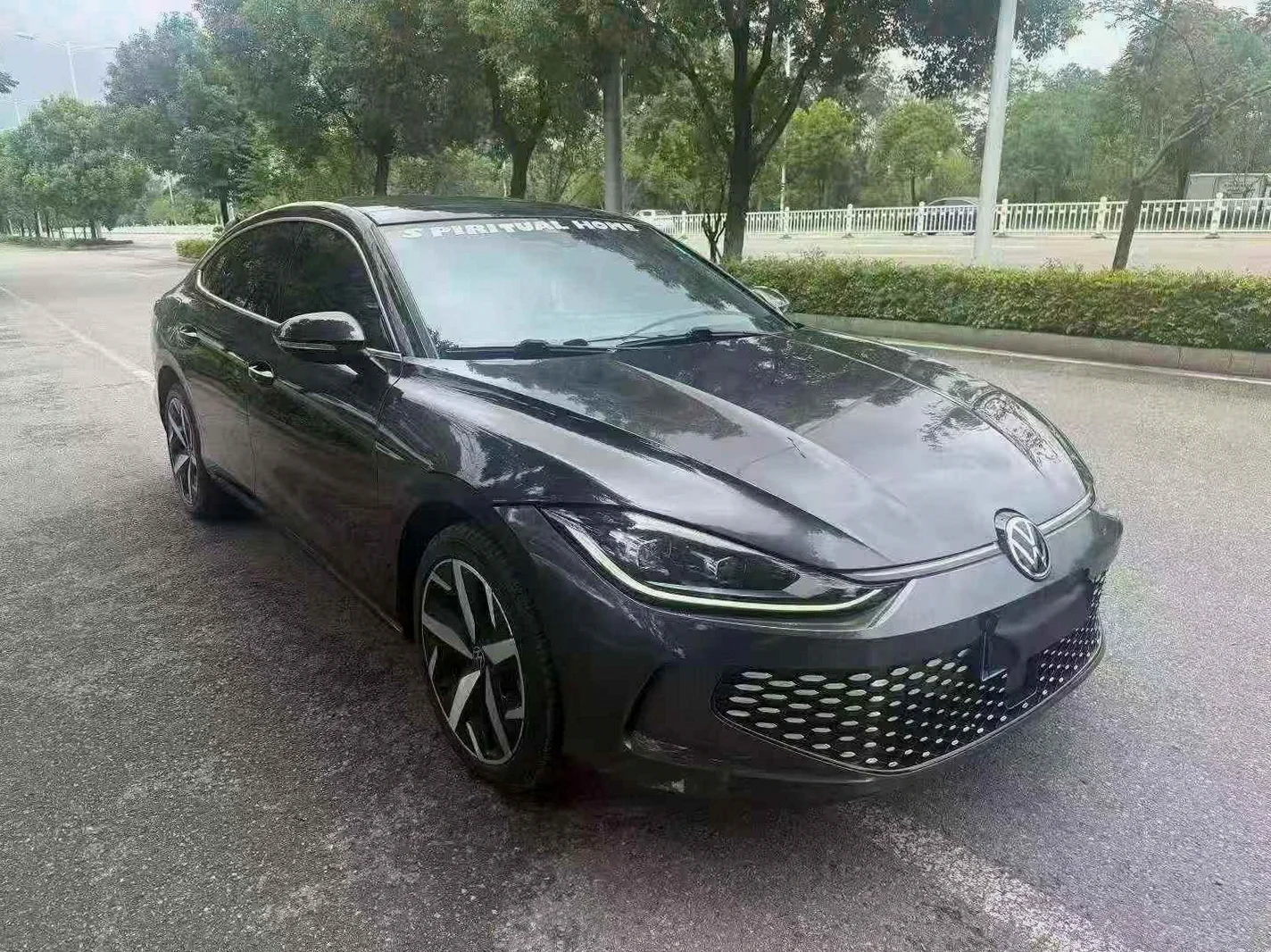 大众凌渡 正面外观三