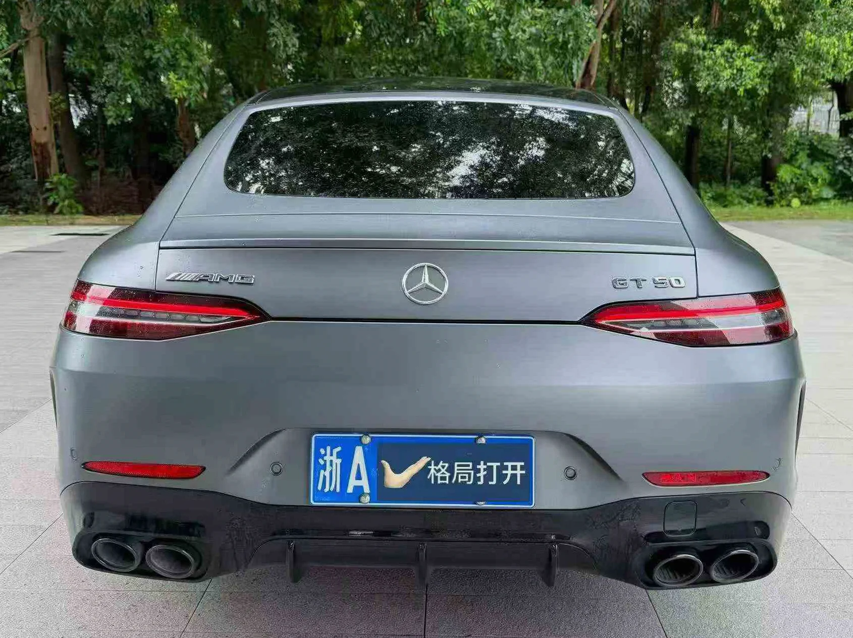 奔驰AMG 内饰后排