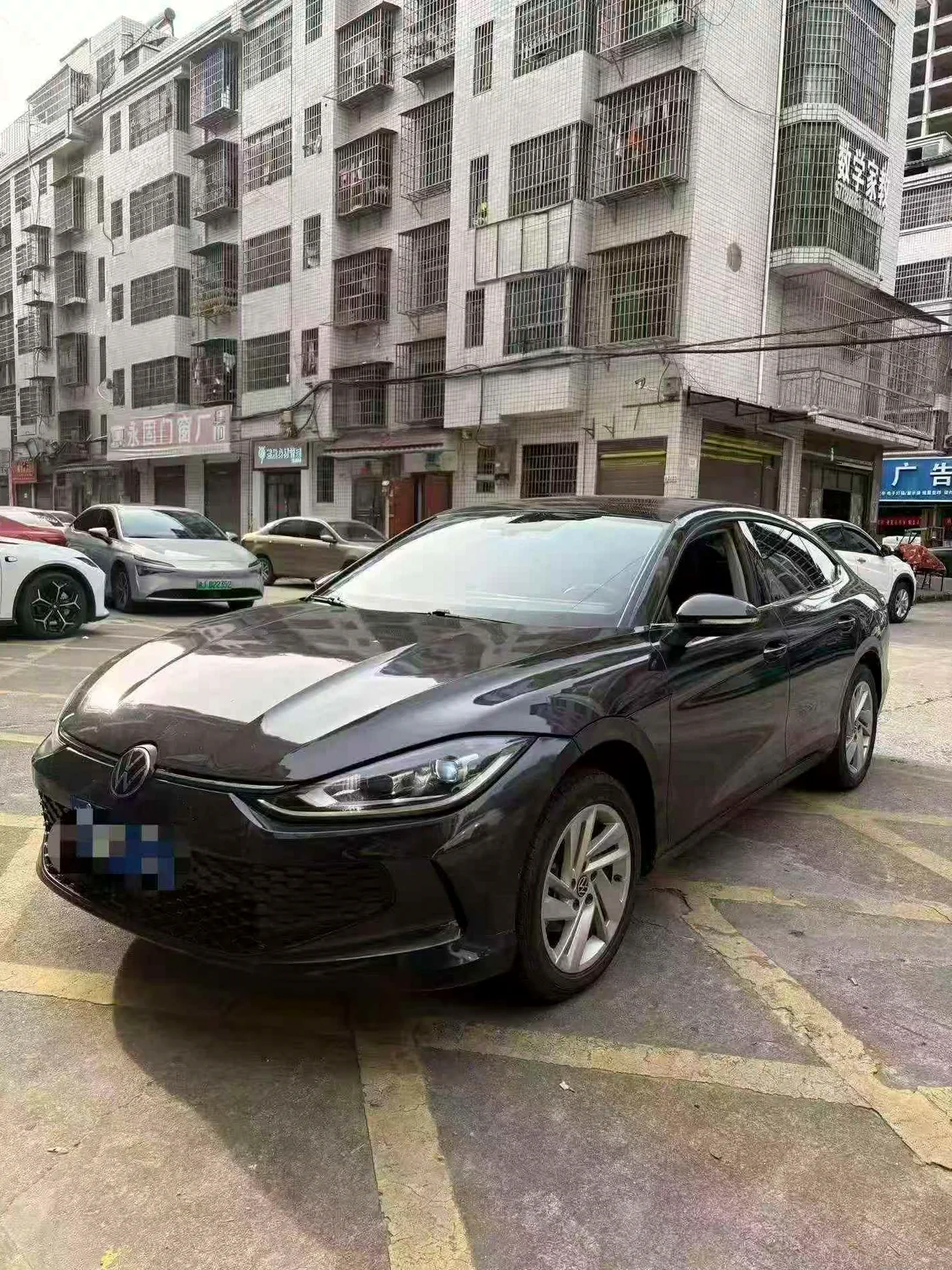 大众凌渡 正面外观二