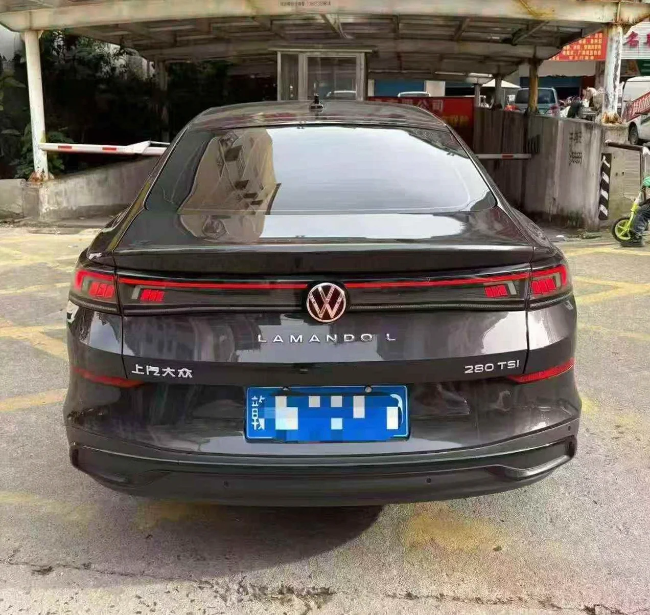 大众凌渡 后面外观一
