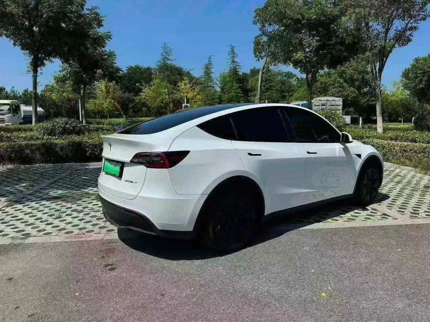 特斯拉MODEL 后面外观三