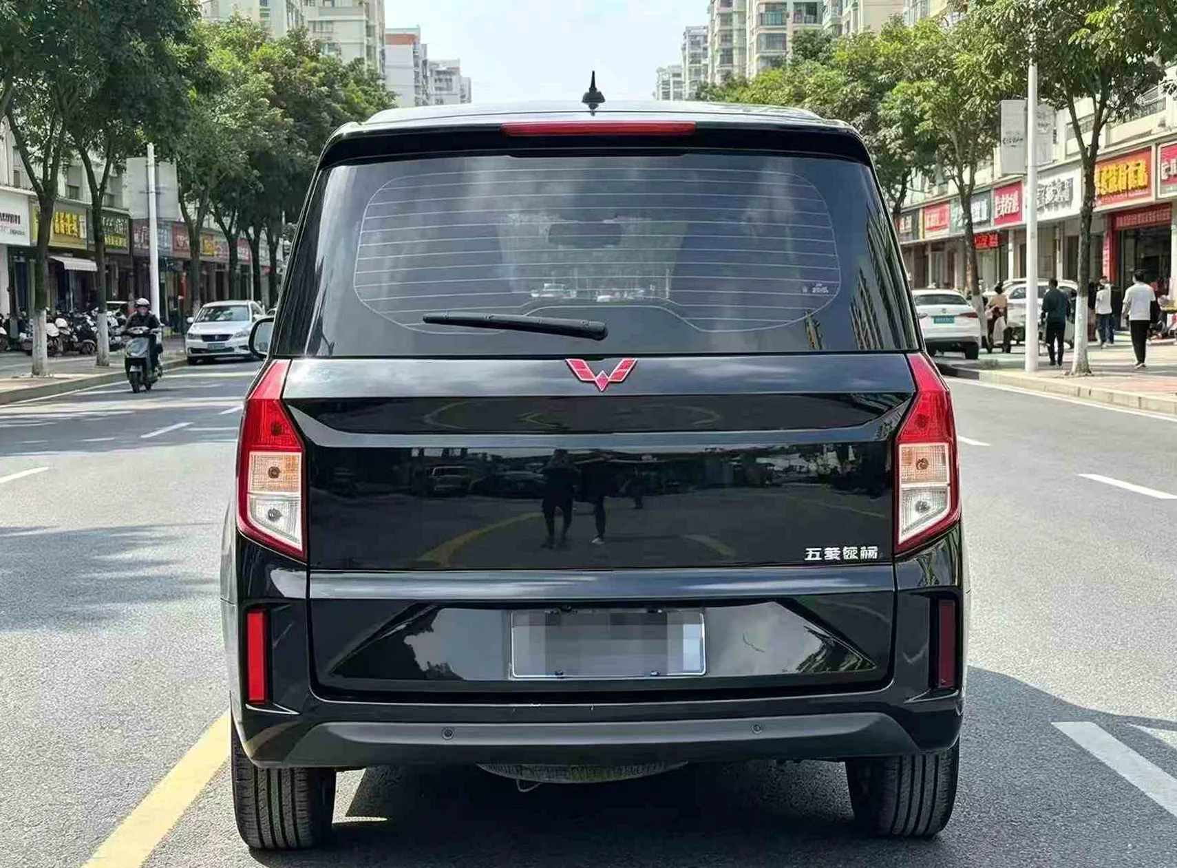 五菱汽车征程 后面外观二