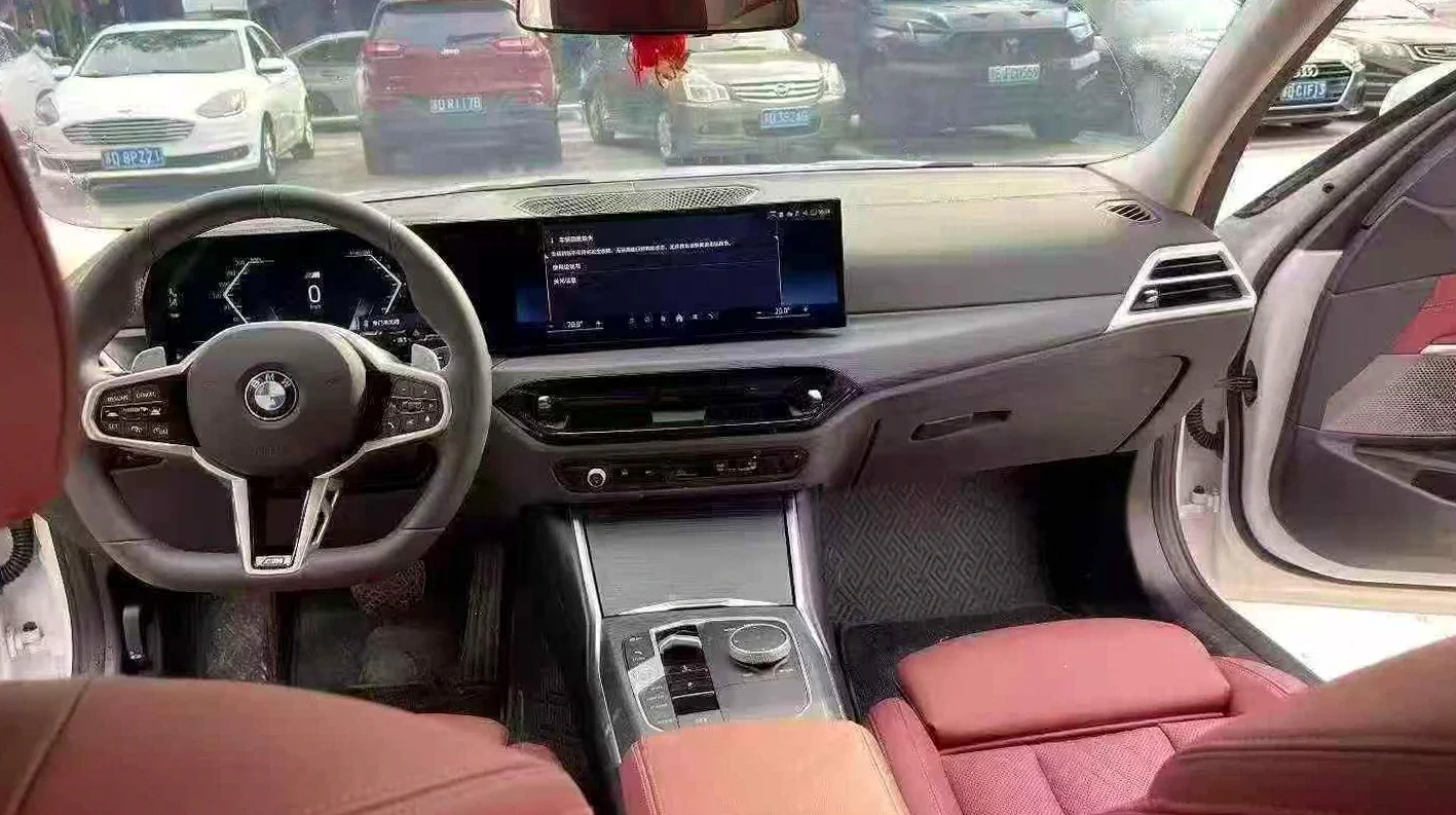 宝马3系 内饰后排