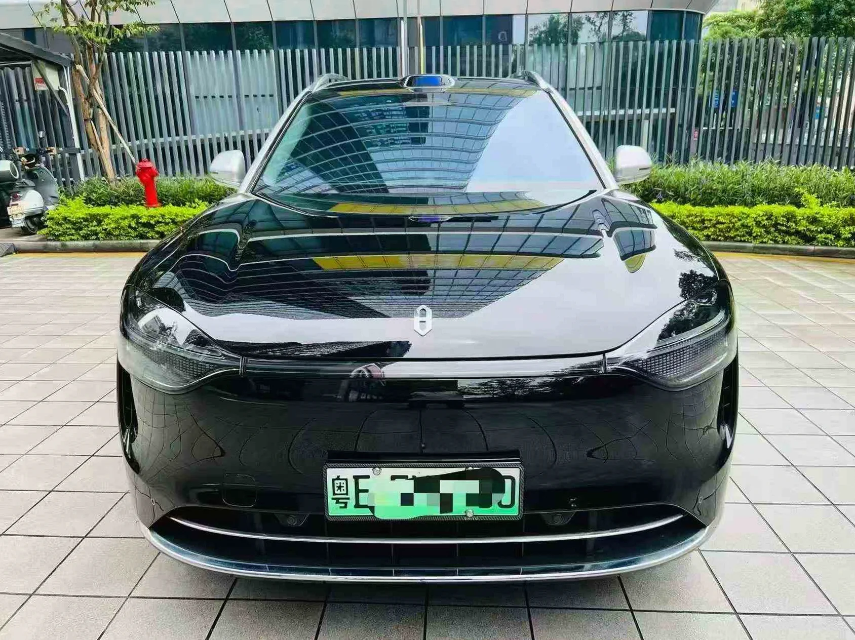 华为智选问界 正面外观二