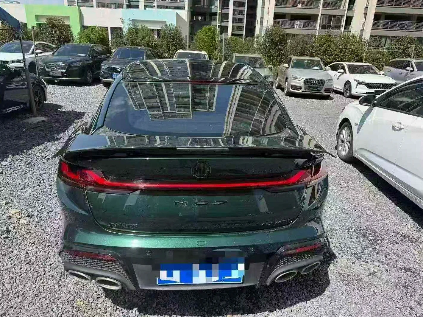 名爵7 后面外观一