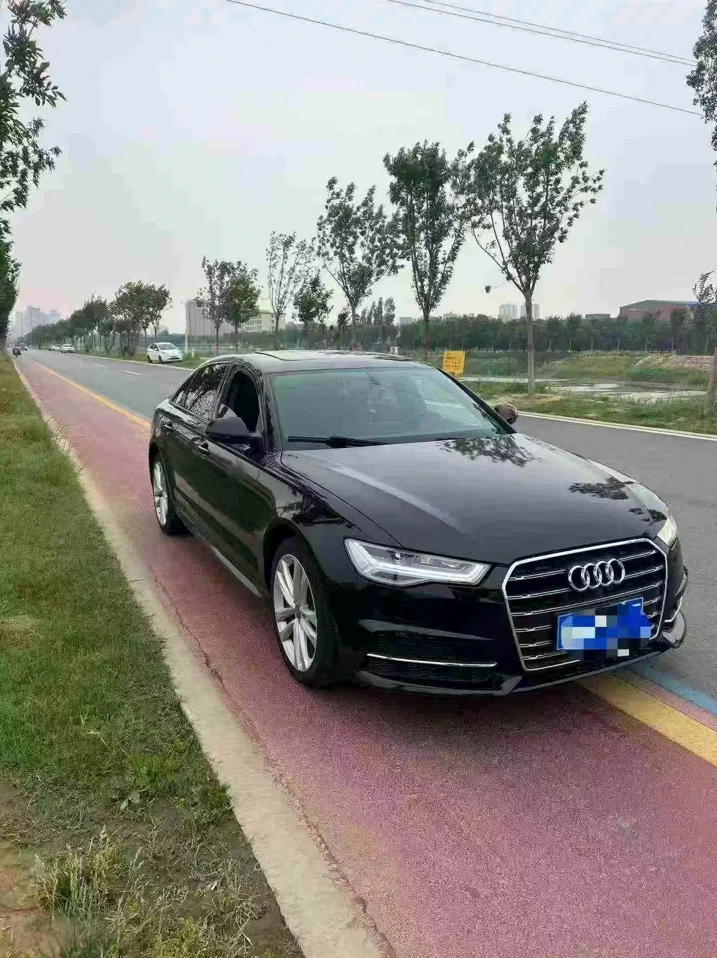 奥迪A6L 正面外观二