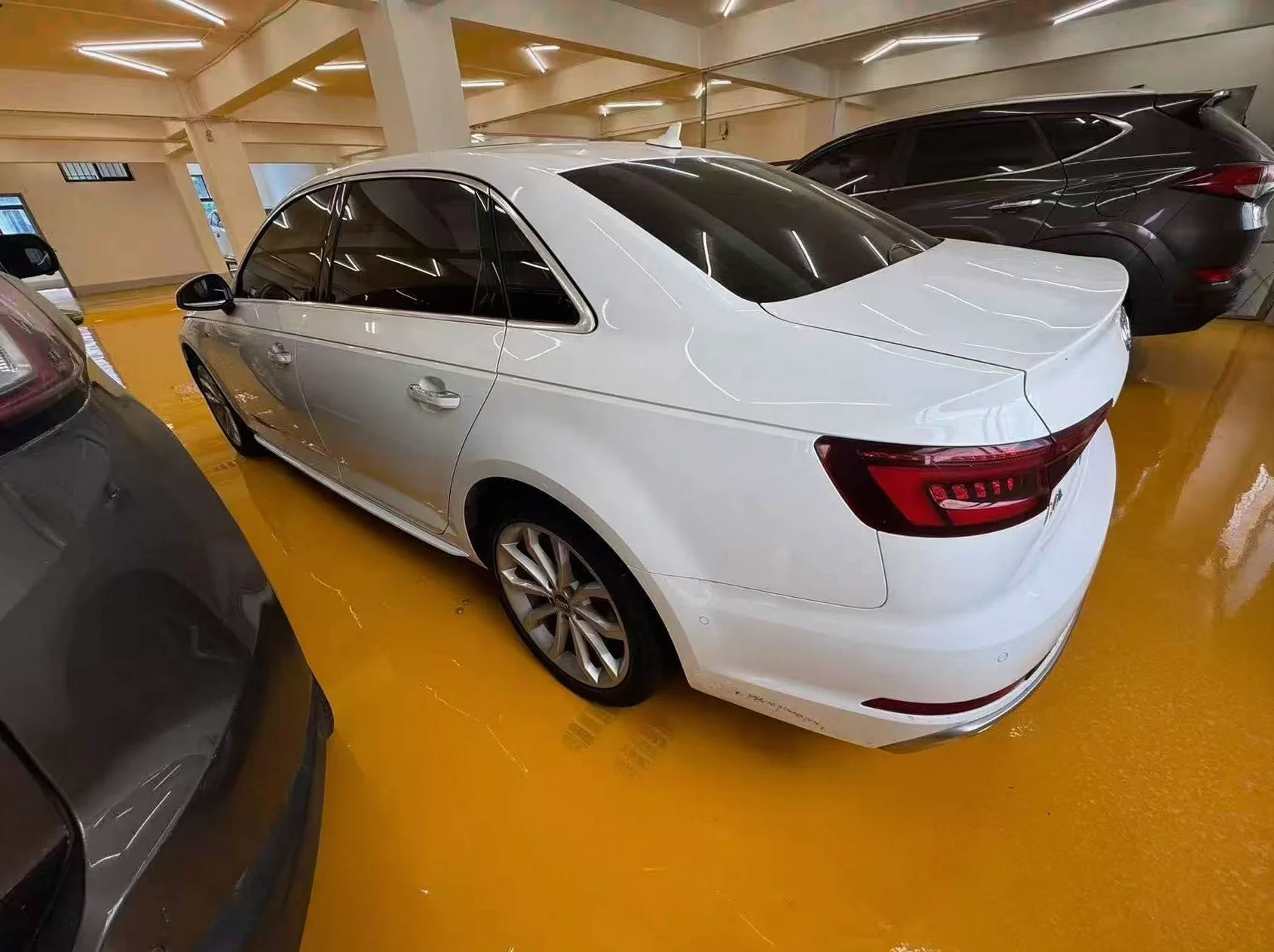 奥迪A4L 正面外观二