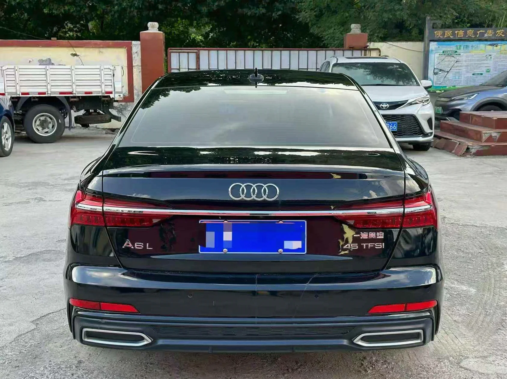 奥迪A6L 后面外观二