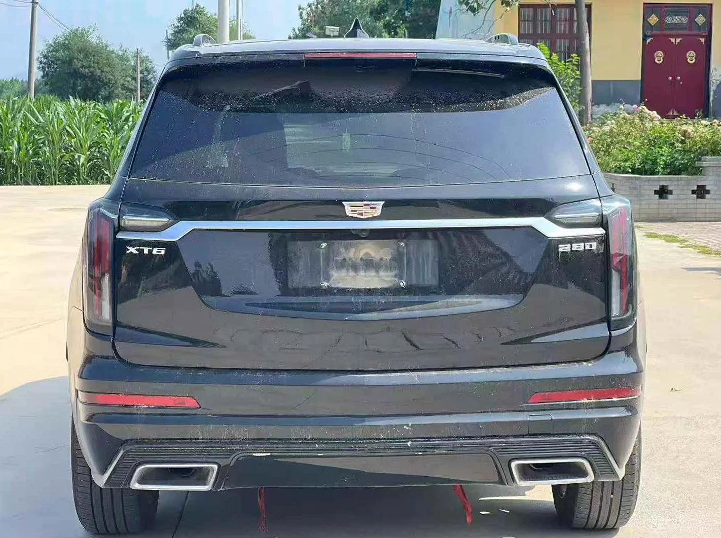 凯迪拉克XT6 后面外观一