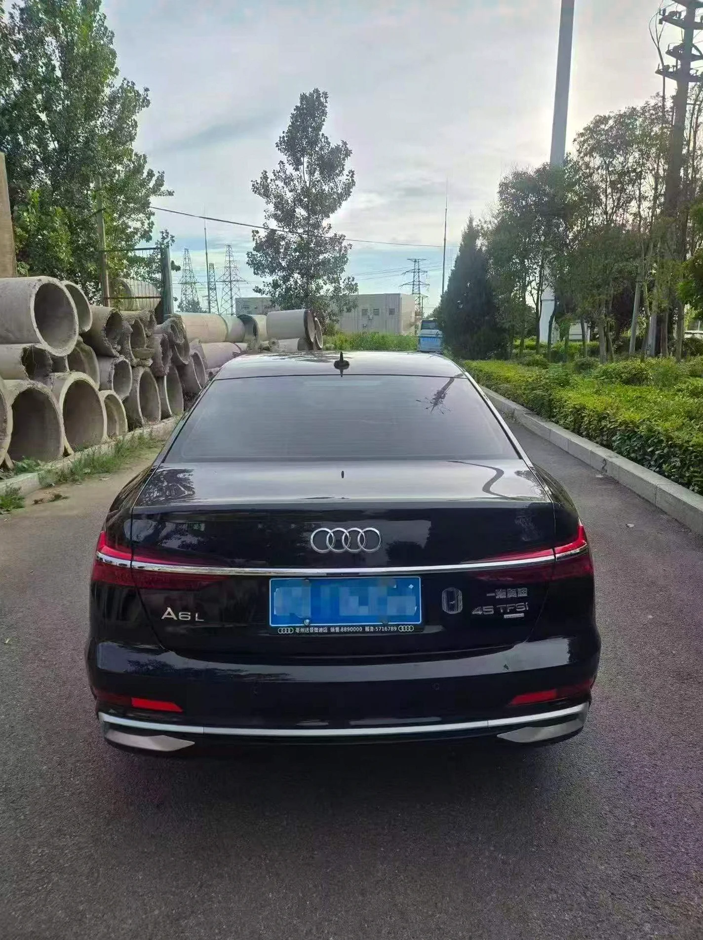 奥迪A6L 后面外观一