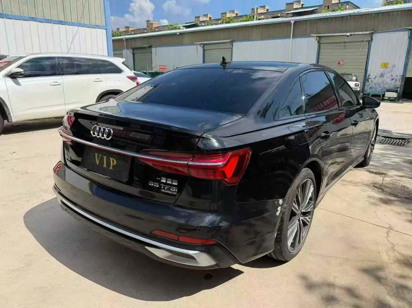 奥迪A6L 后面外观二