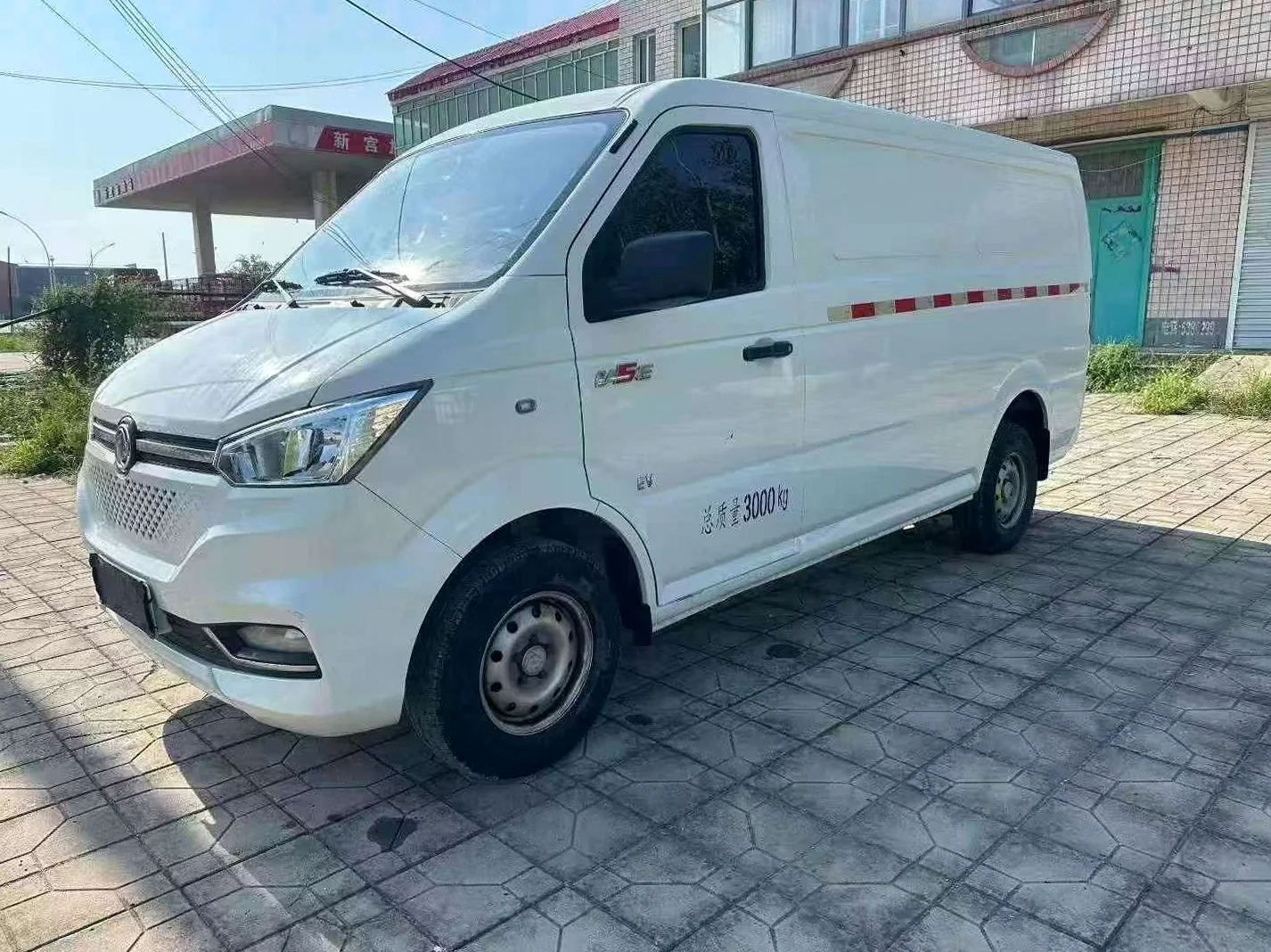东风御风 正面外观二