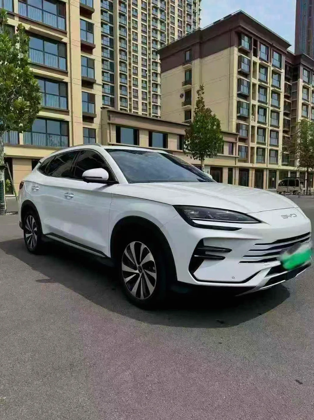 比亚迪宋PLUS 正面外观二