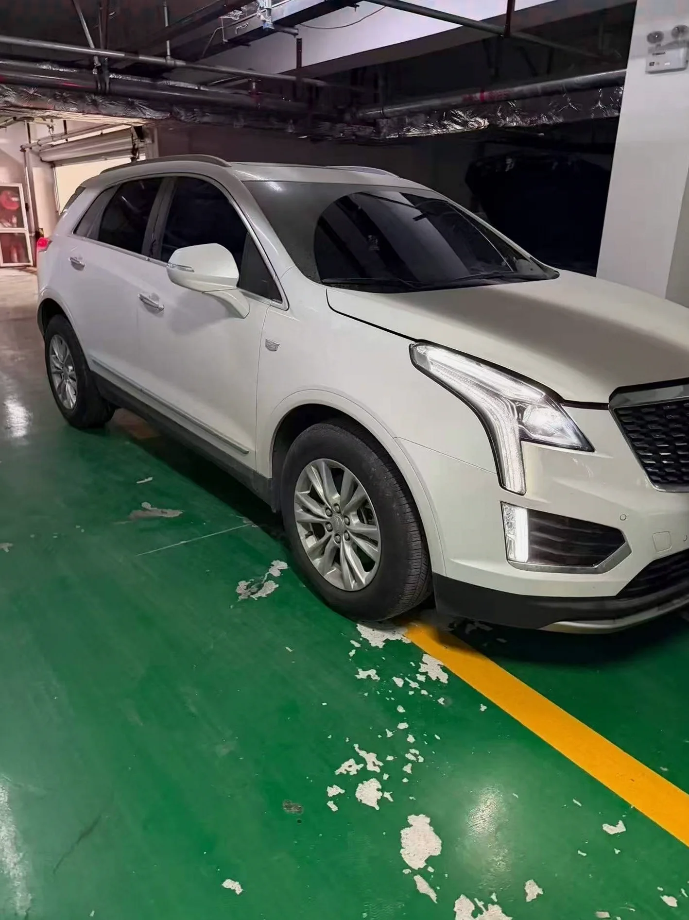 凯迪拉克XT5 正面外观二