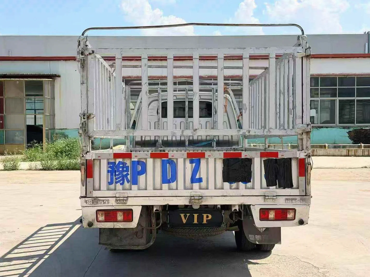 货车开瑞小象 后面外观二