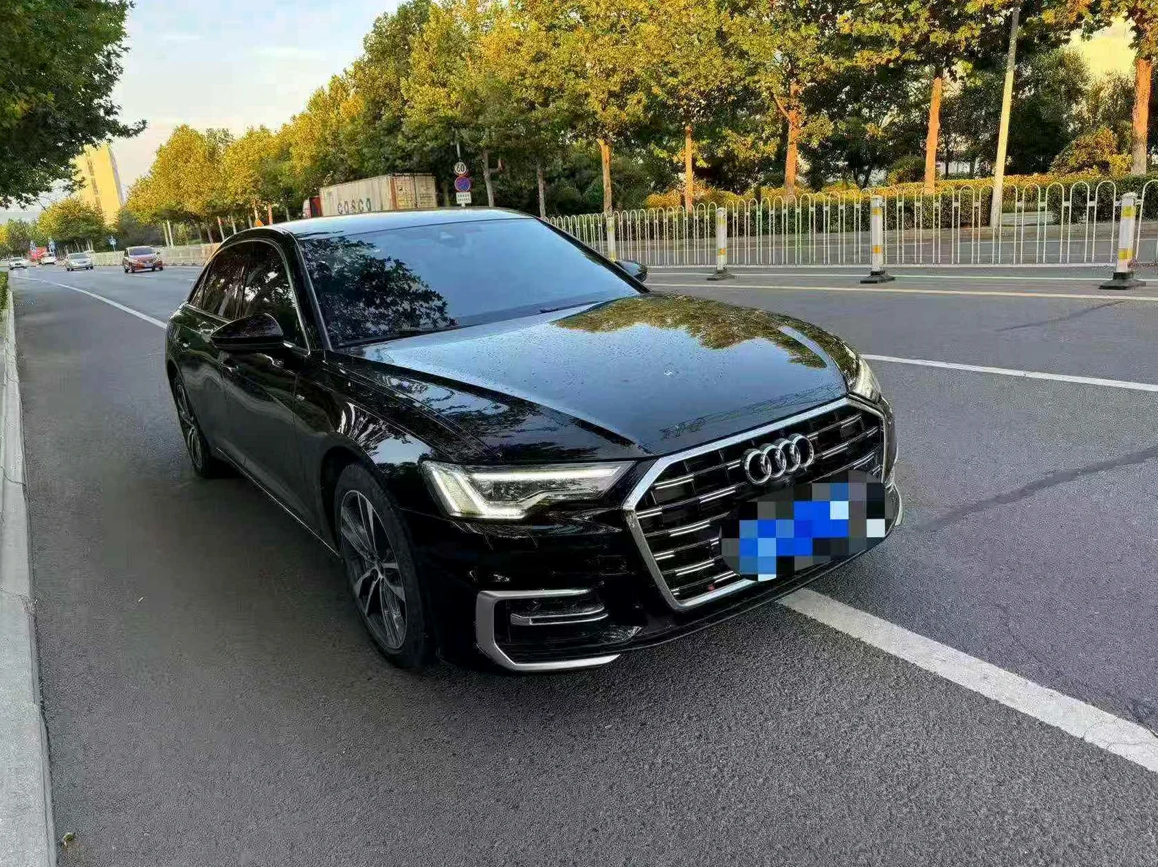 奥迪A6L 正面外观二