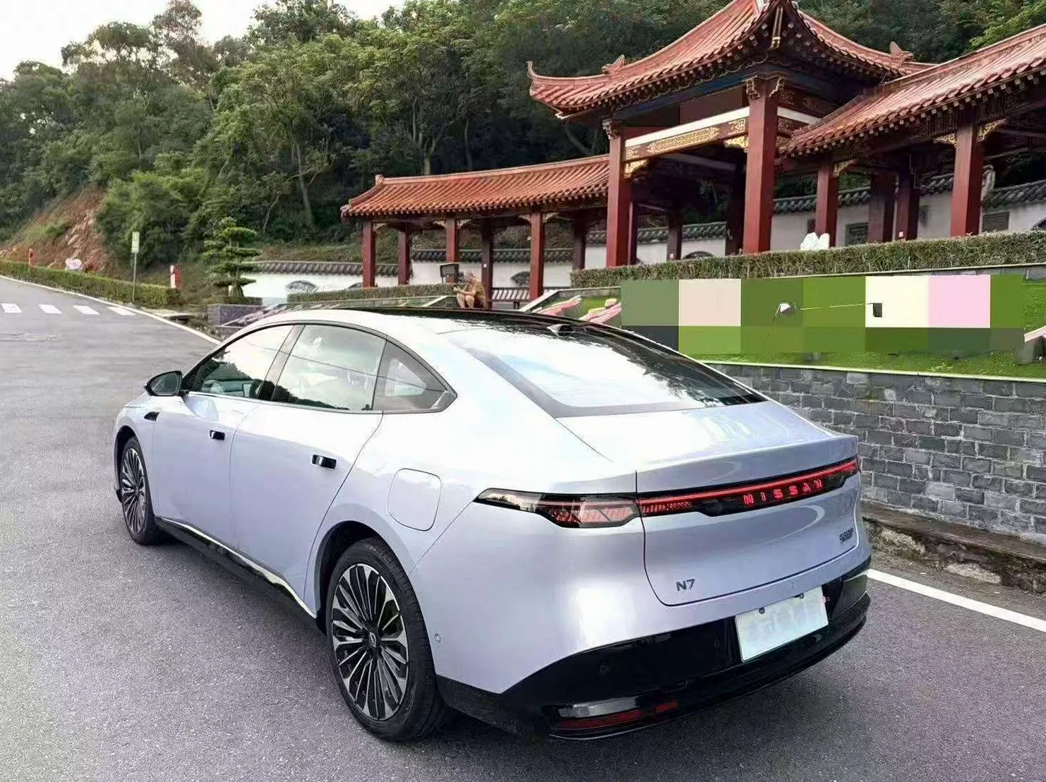 日产N7 后面外观三