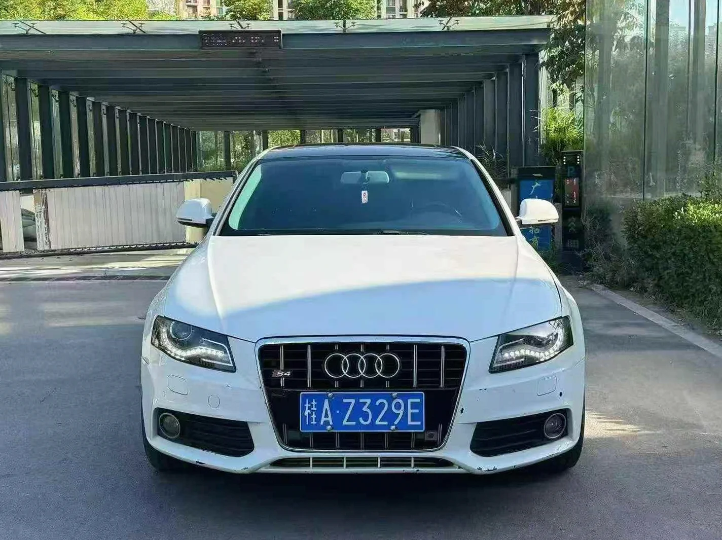 12年奥迪A4L 2.0T豪华版