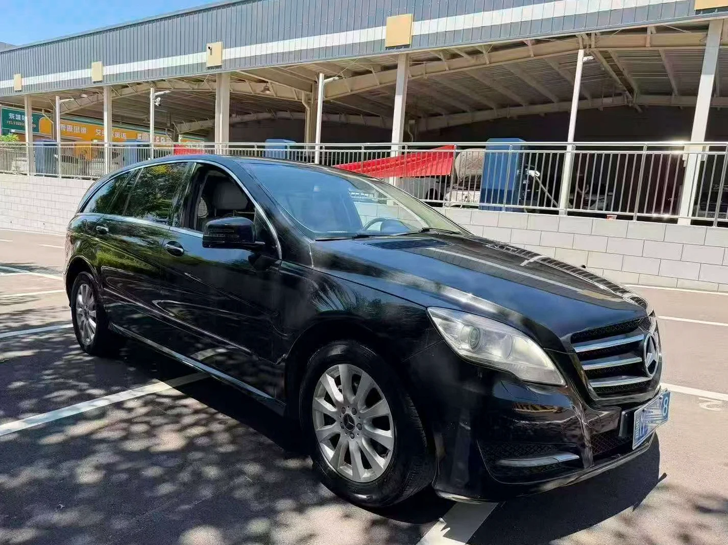 12年奔驰R350 4MATIC 行政大6座