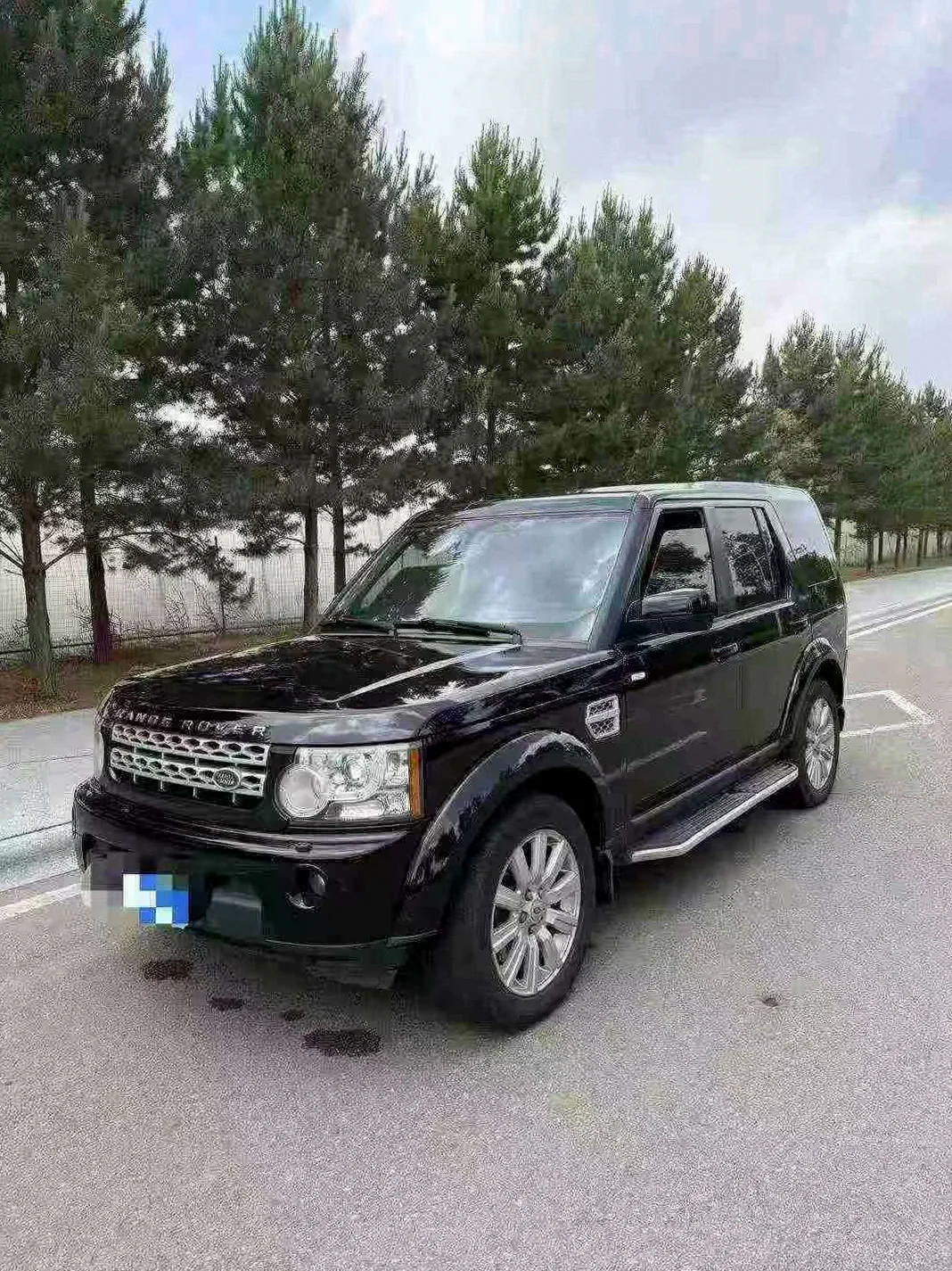 路虎发现 正面外观三