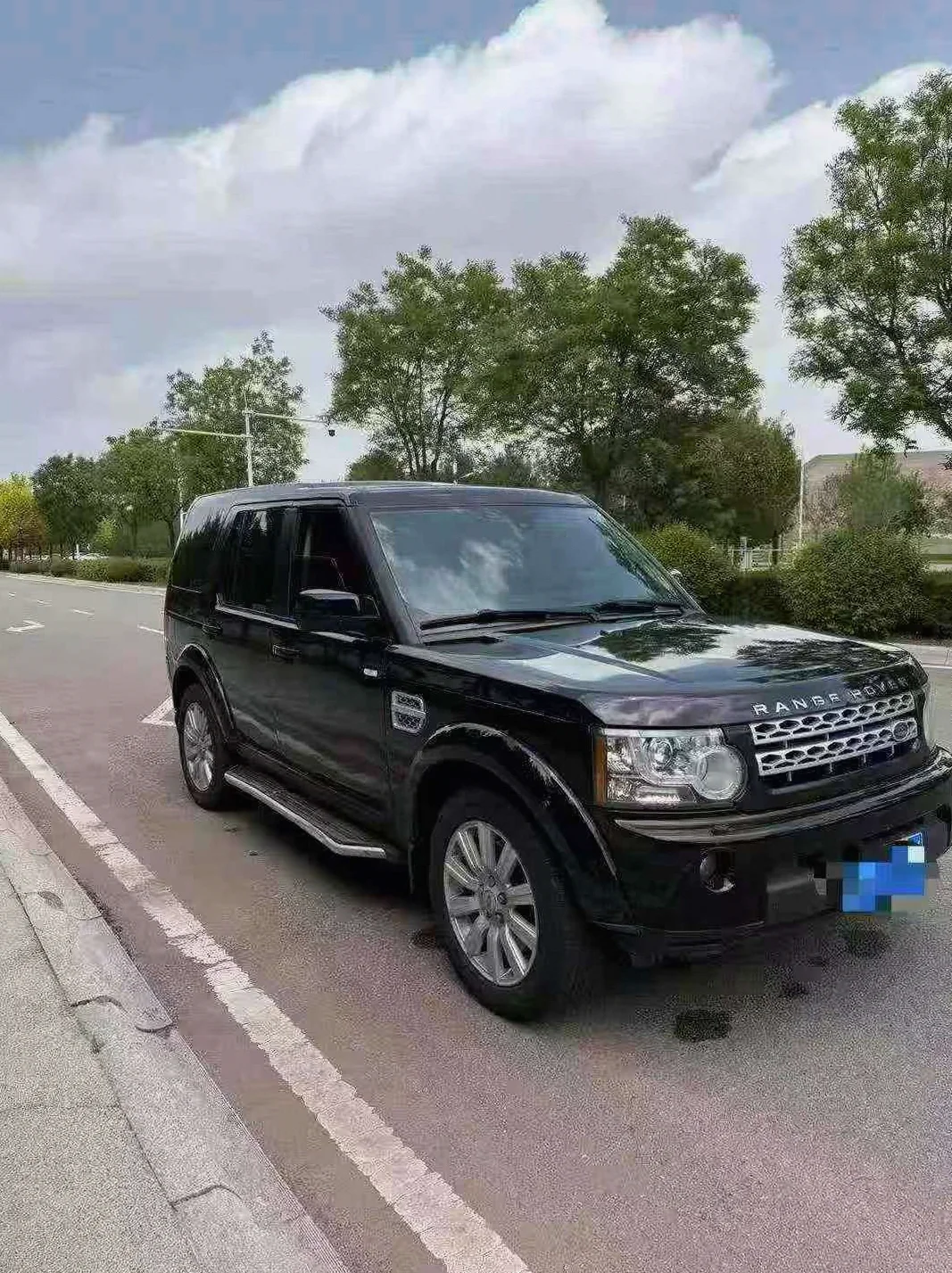 路虎发现 正面外观二
