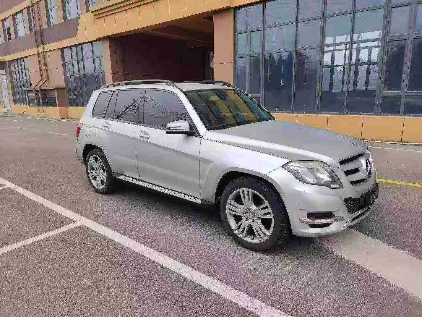 奔驰GLK 后面外观三