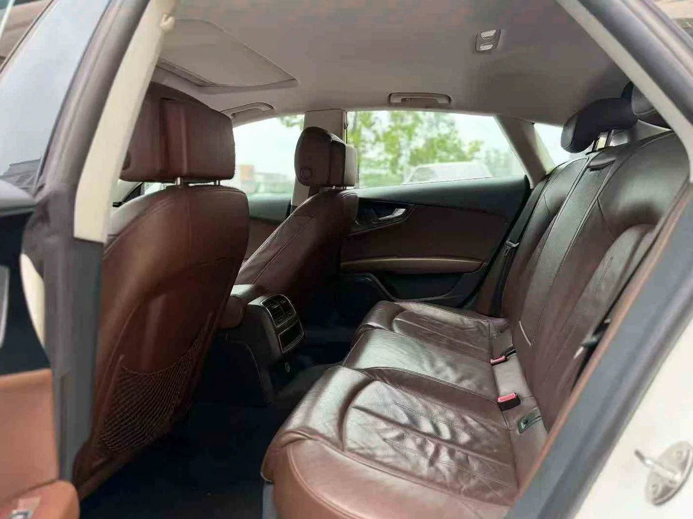 奥迪A7L 驾驶室