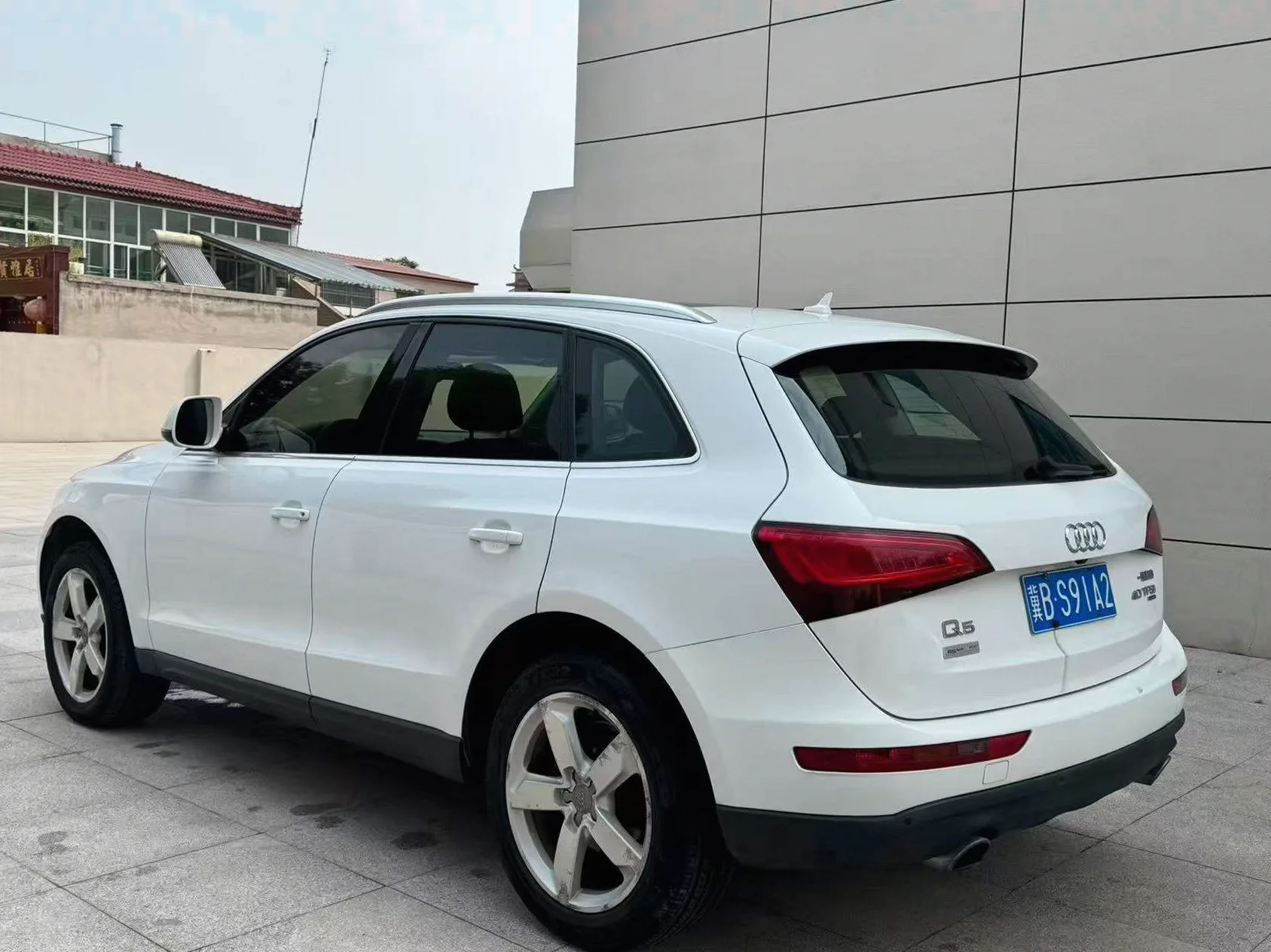 奥迪Q5 后面外观三