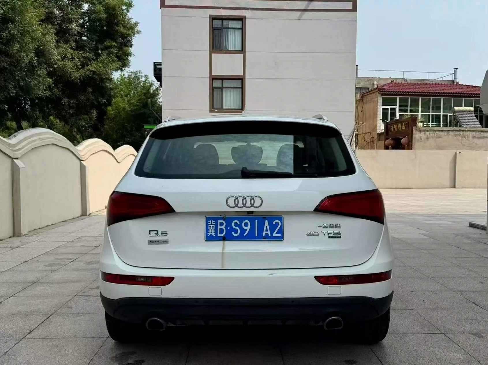 奥迪Q5 后面外观一