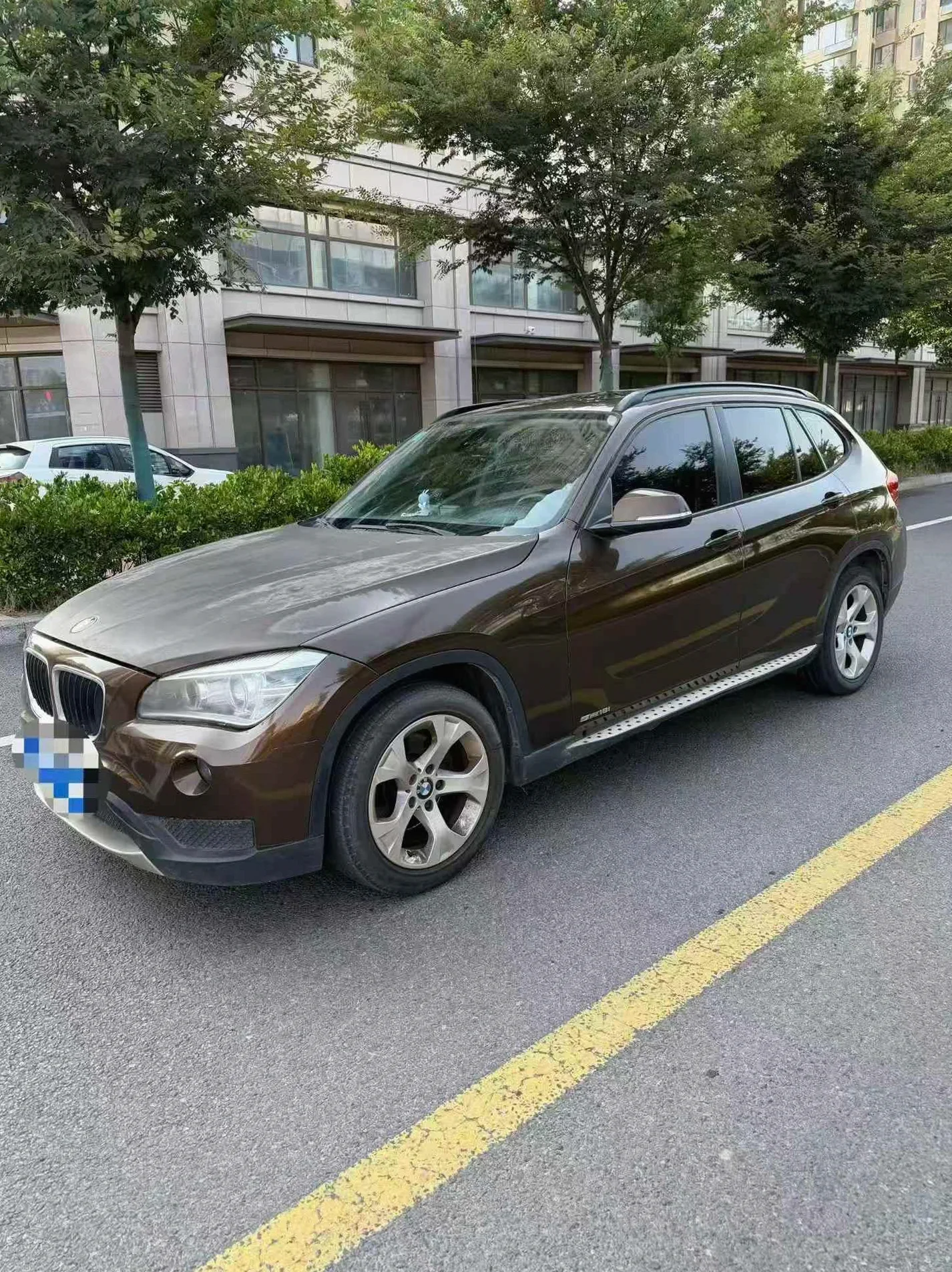 宝马X1 正面外观三