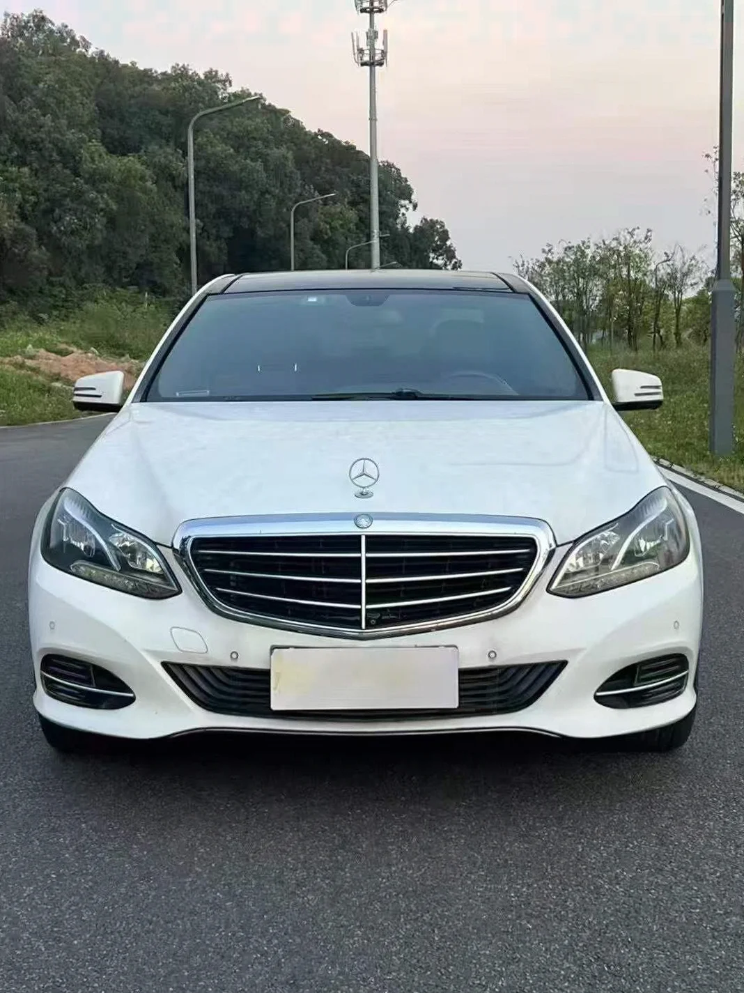 15年奔驰E260L立标高配