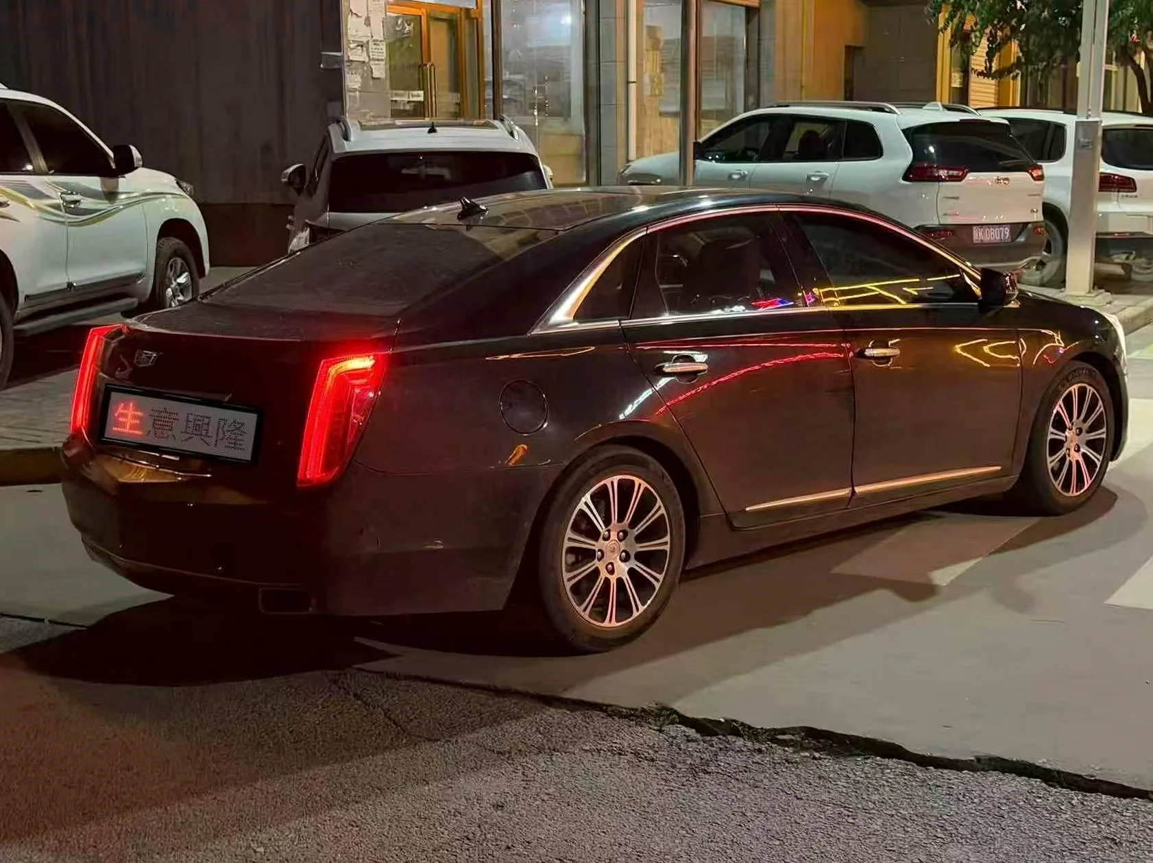 凯迪拉克XTS 后面外观三