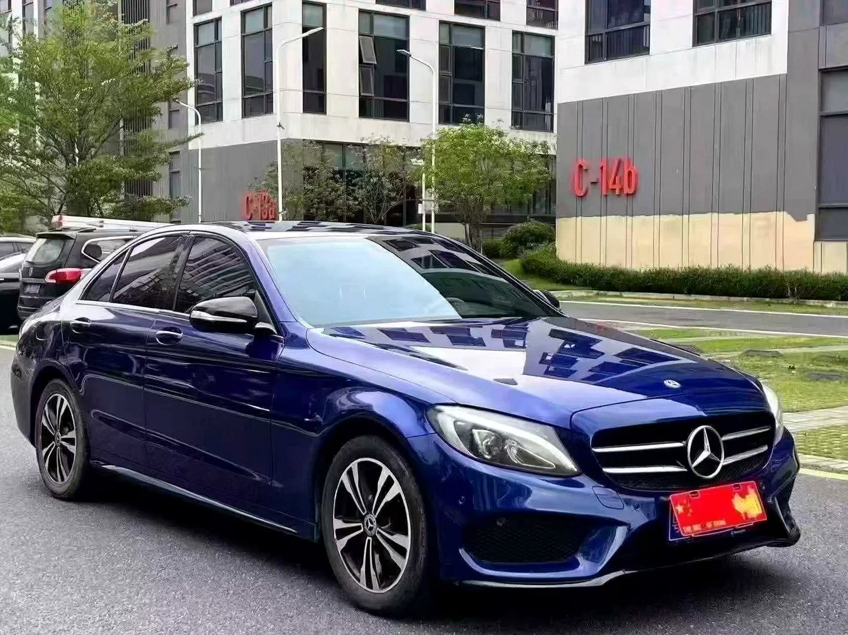 17年奔驰C200 2.0T自动天窗