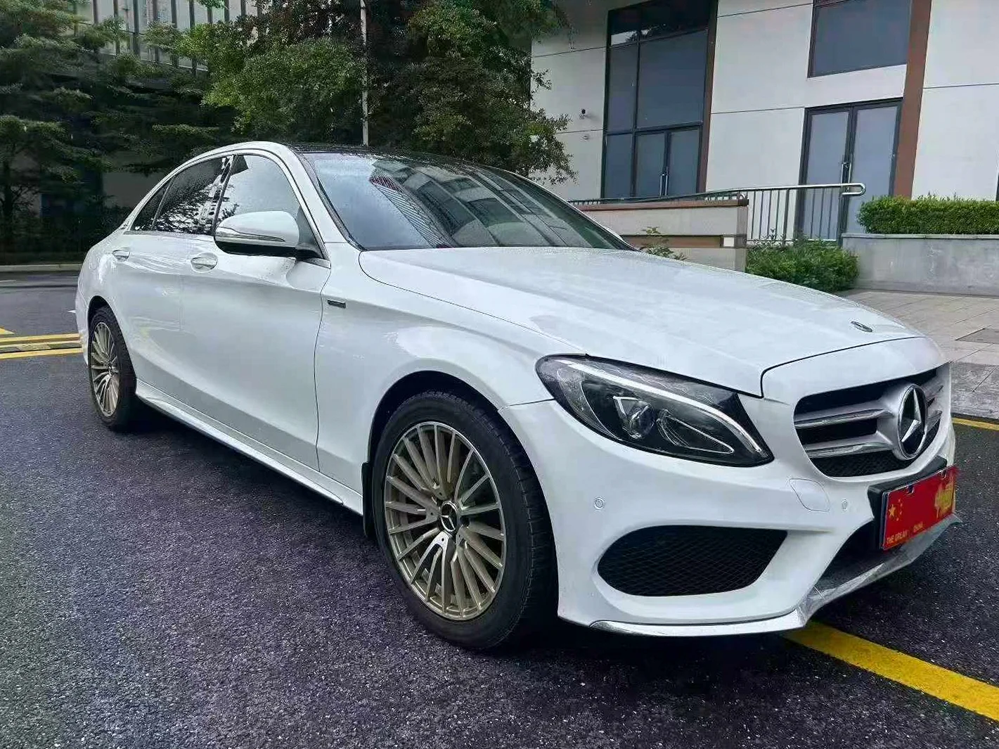 奔驰C 正面外观三