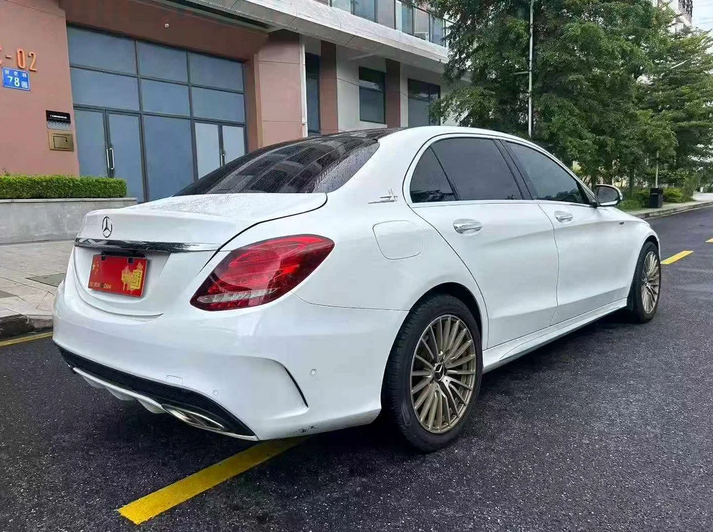 奔驰C 驾驶室