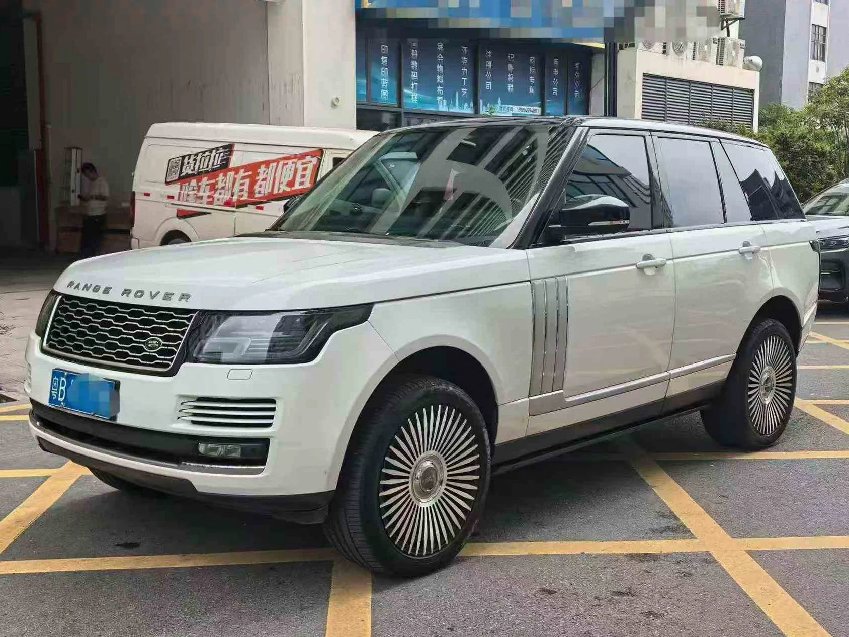 17年路虎揽胜行政柴油3.0T